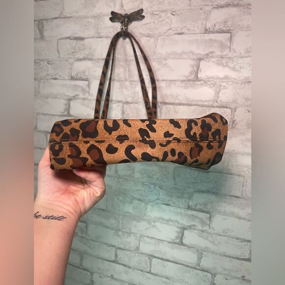 Vintage 90’s Nine West Cheetah Print Shoulder Bag Medium Sized Gold Hardware - Picture 7 of 9